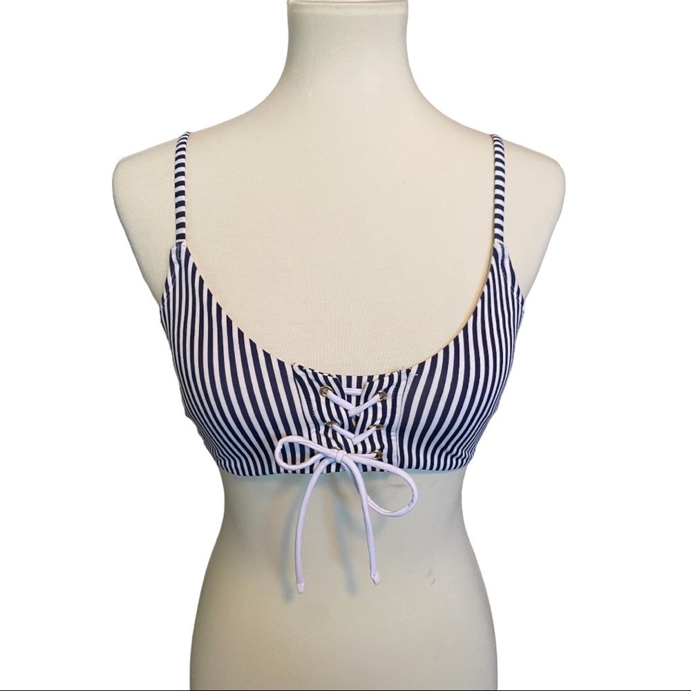 LIKE NEW!  Ladies Nautical Bikini Top